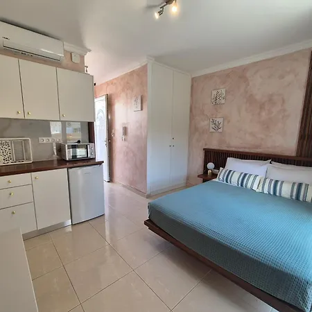 Ninas Apartment